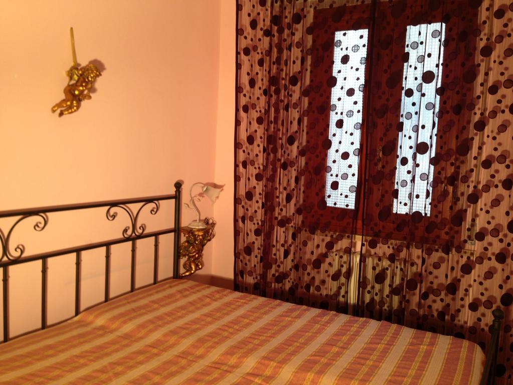 Hotel Stanza Bellaria Pontedera Zimmer foto